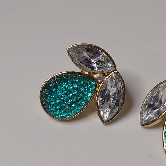 Cute Green And Gold Tone Metal And Plastic Earrings - Picture 3 of 11